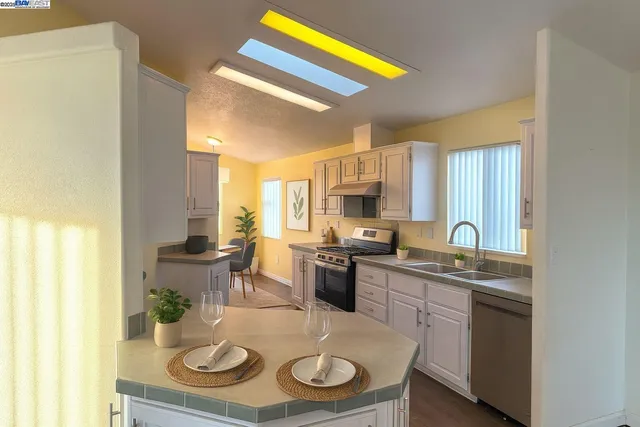 $320,000 | 200 Ford Road, Unit 1, San Jose, CA 95138