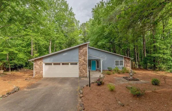 $2,800 | 180 Crabtree Drive, Roswell, GA 30076