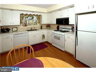 670 Vernon Road Springfield, PA 19064 - Photo 5 of 12 Kitchen
