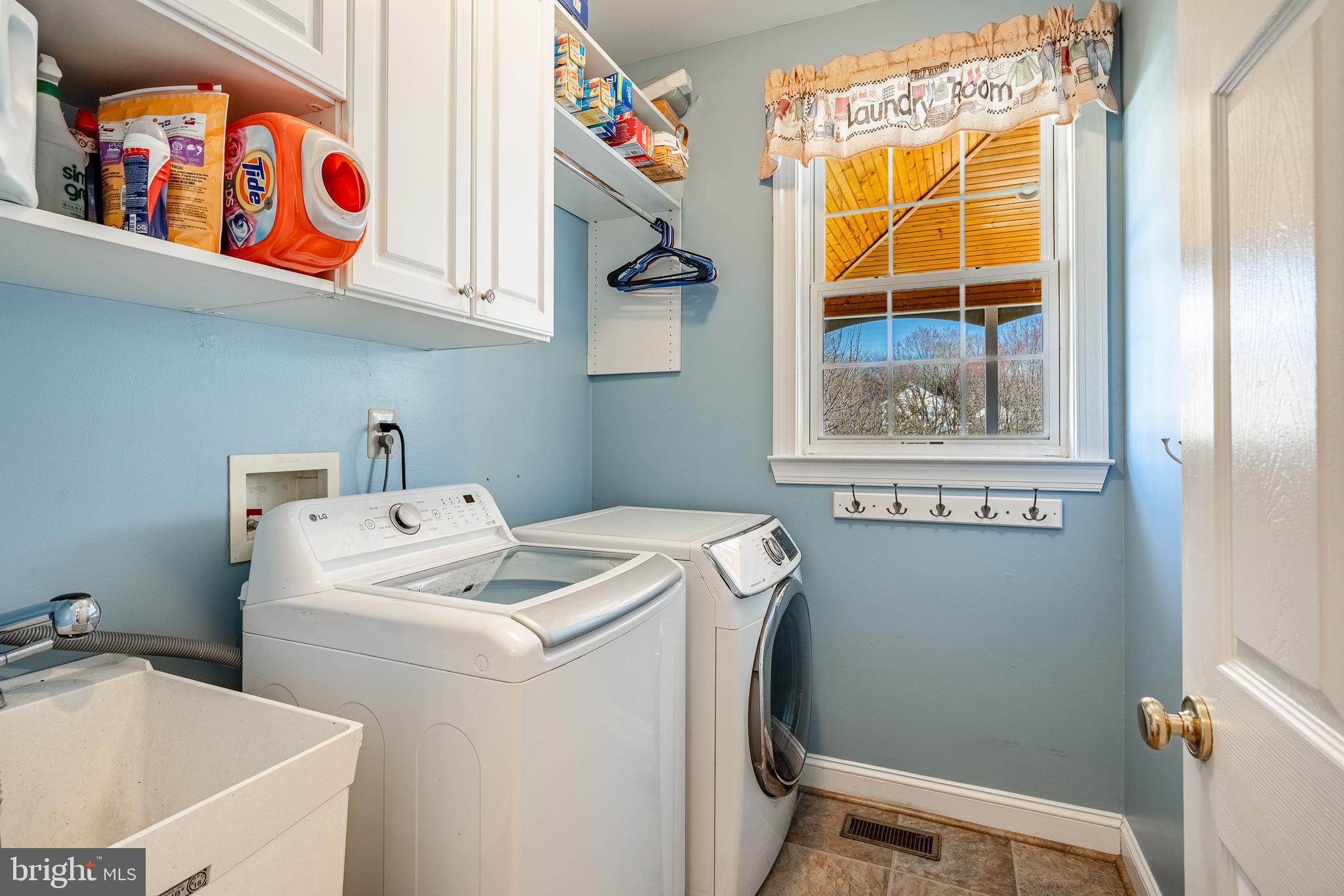 617 Tunbridge Road West Chester, PA 19382 - Photo 12 of 59 Laundry Room off the kitchen