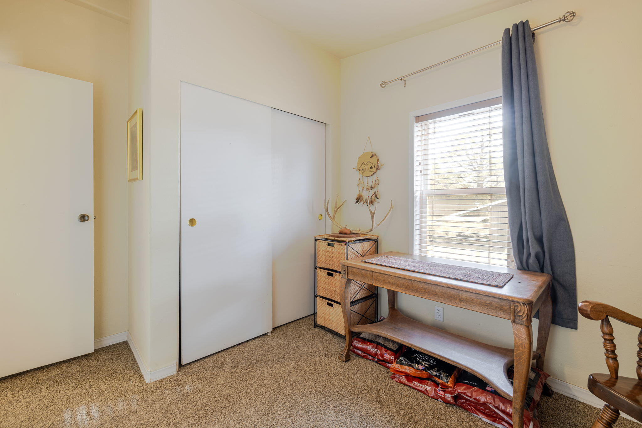 21070 Robin Avenue Bend, OR 97703 - Photo 32 of 62 27-web-or-mls-21070 Robin Avenue Interio