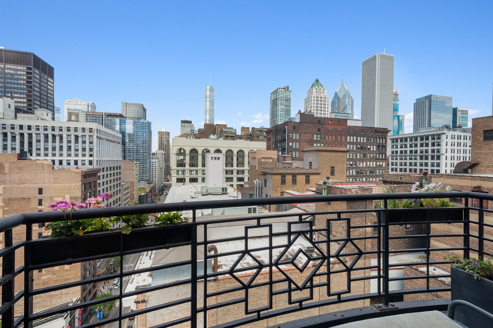 6 East Monroe Street, Unit 1601 Chicago, IL 60603 - Photo 9 of 10