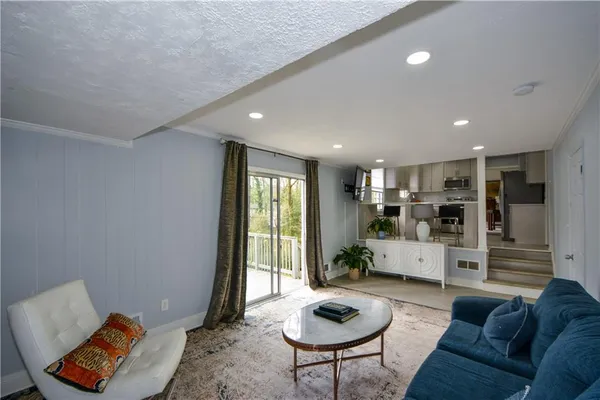 $2,600 | 643 Navarre Drive, Stone Mountain, GA 30087