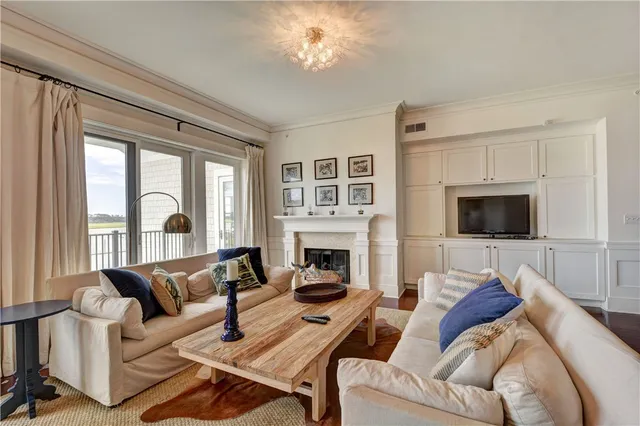 $4,800 | 10 Marina Drive, Unit 314, St. Simons Island, GA 31522