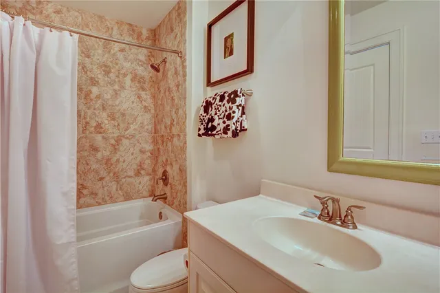 $4,800 | 10 Marina Drive, Unit 314, St. Simons Island, GA 31522