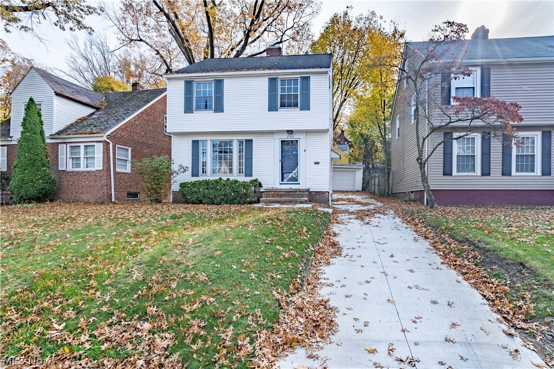 3742 Woodridge Road Cleveland, OH 44121 - Photo 1 of 31 Gallery Image 1