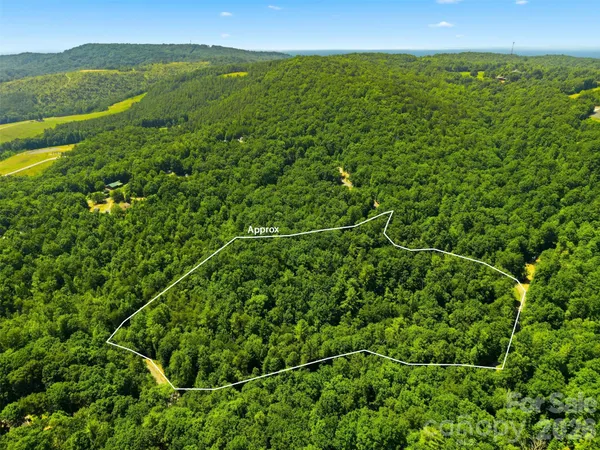 $179,900 | Tbd Basin Creek Drive, Unit 14, Taylorsville, NC 28681
