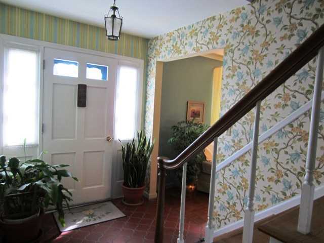 240 Erie Road Columbus, OH 43214 - Photo 5 of 21 Gallery Image 5