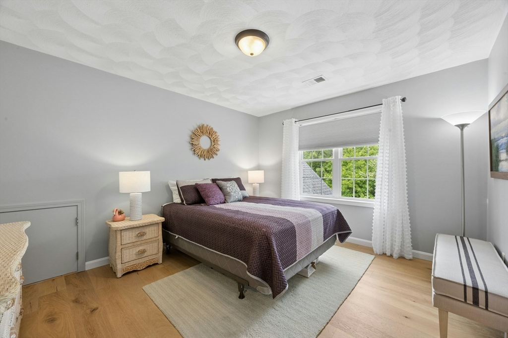 12 Forbes Road Hudson, MA 01749 - Photo 27 of 40