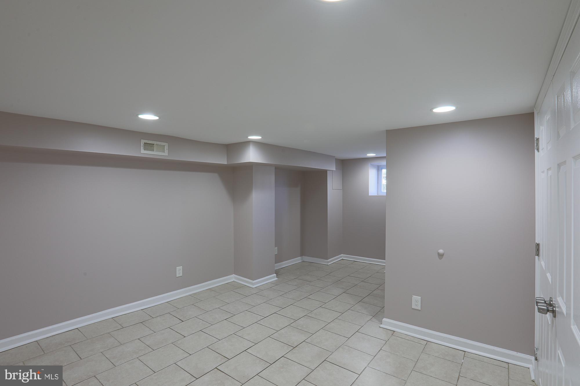 5116 Harford Road Baltimore, MD 21214 - Photo 14 of 20