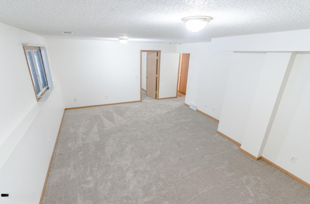 14800 Timber Lane Spring Lake, MI 49456 - Photo 8 of 32 14802TimberLn07Lores