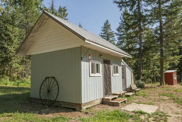 $150,000 | 2559 United Copper Mine Road, Chewelah, WA 99109