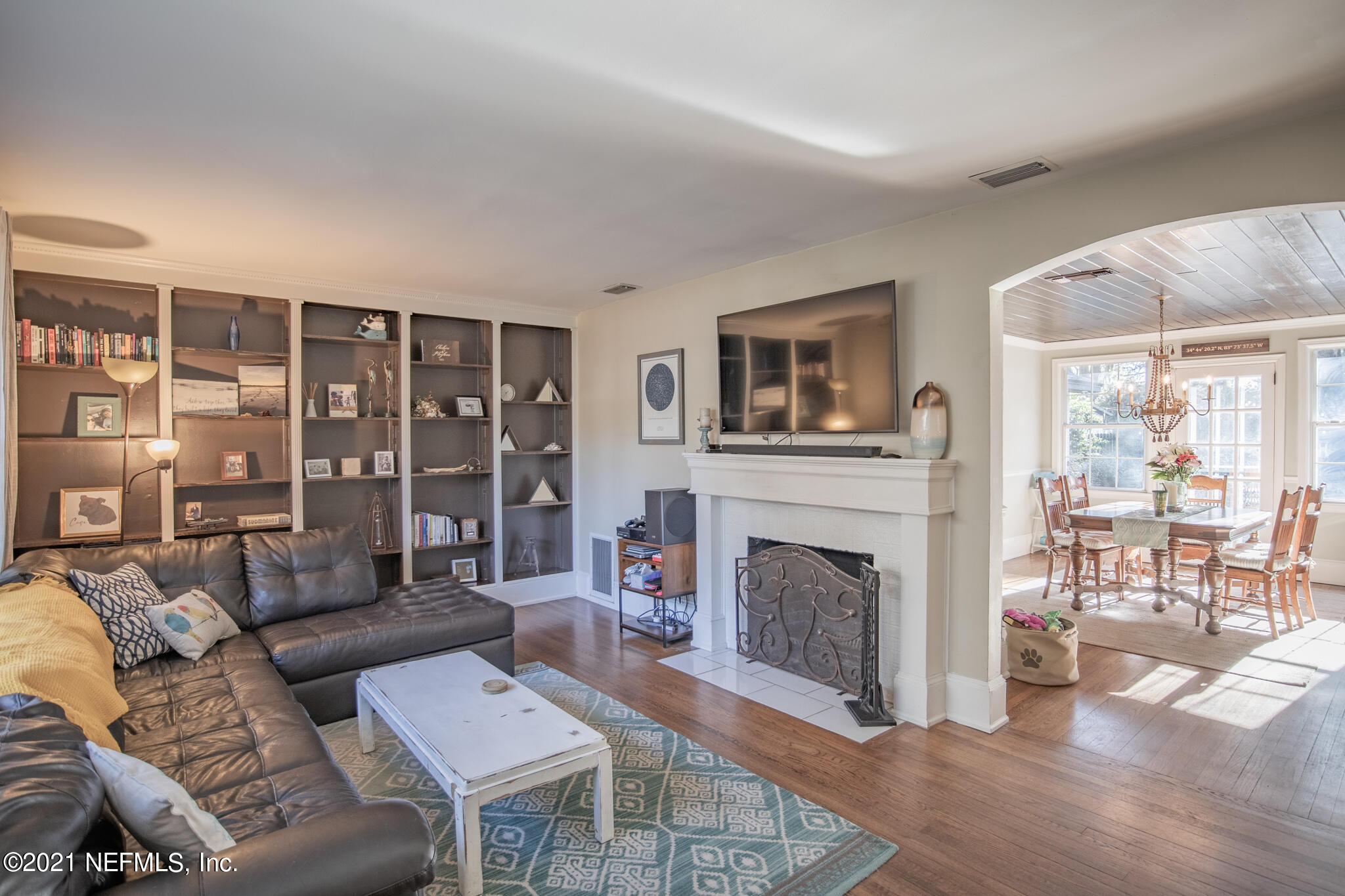 1256 Glengarry Road Jacksonville, FL 32207 - Photo 5 of 36 IMG_7324-HDR