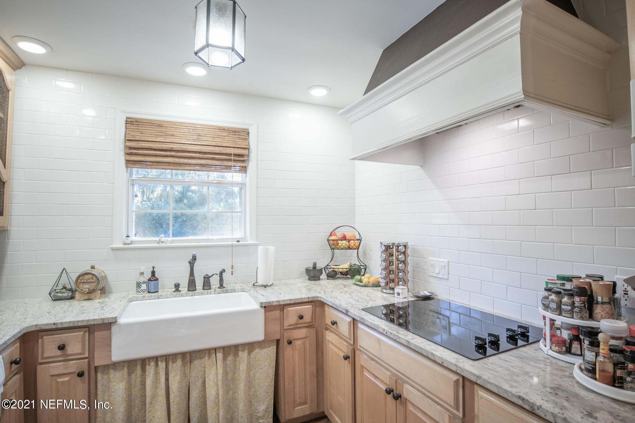 1256 Glengarry Road Jacksonville, FL 32207 - Photo 8 of 36 IMG_7309-HDR