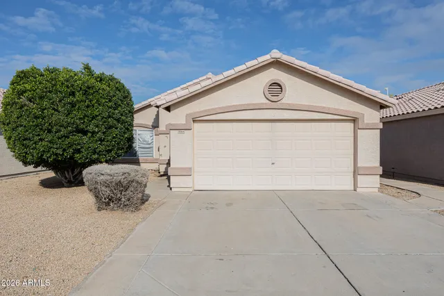 a view of backyard of house