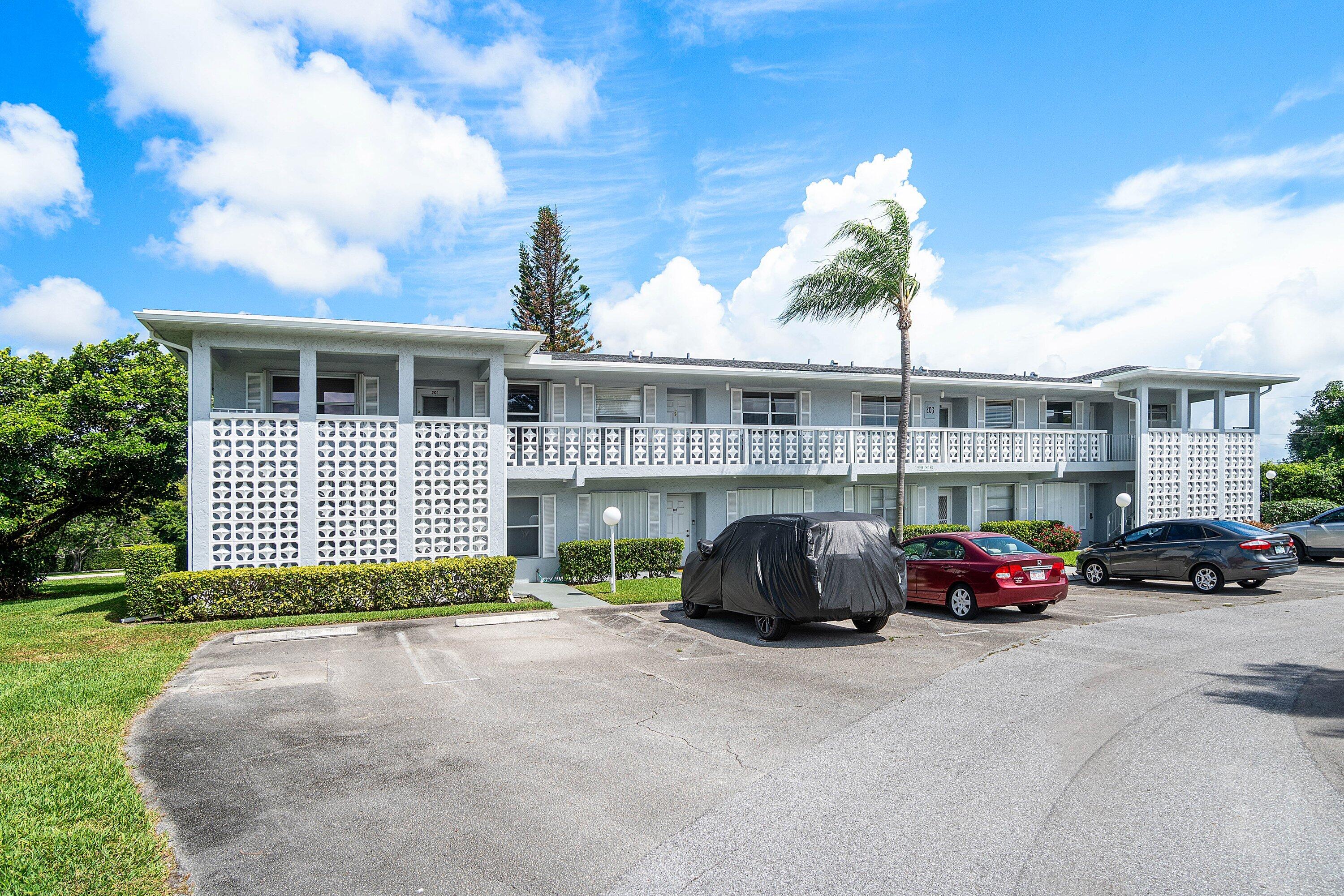 2835 Southwest 13th Street, Unit 202 Delray Beach, FL 33445 - Photo 4 of 50 004-2835Southwest13thStreet-202-DelrayBe