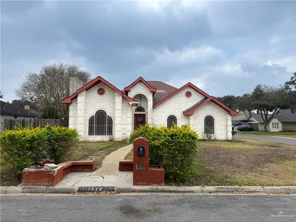 1220 South Huisache Street, Pharr, TX 78577
