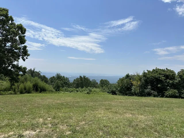 $350,000 | 1000 Sawyer Cemetery Road, Signal Mountain, TN 37377