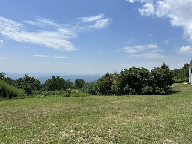 $350,000 | 1000 Sawyer Cemetery Road, Signal Mountain, TN 37377