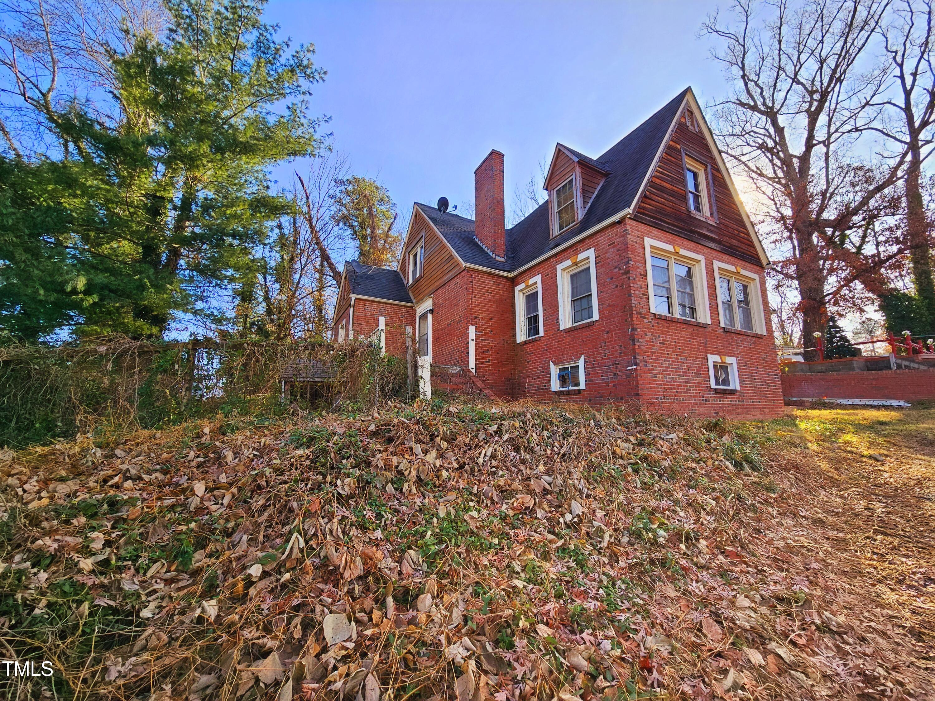 1814 North Roxboro Street Durham, NC 27701 - Photo 1 of 3 Roxboro front