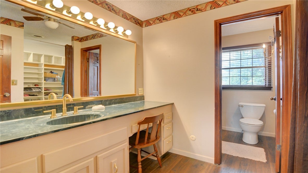 4484 Country Manor Lane Decatur, IL 62521 - Photo 23 of 33 Gallery Image 23