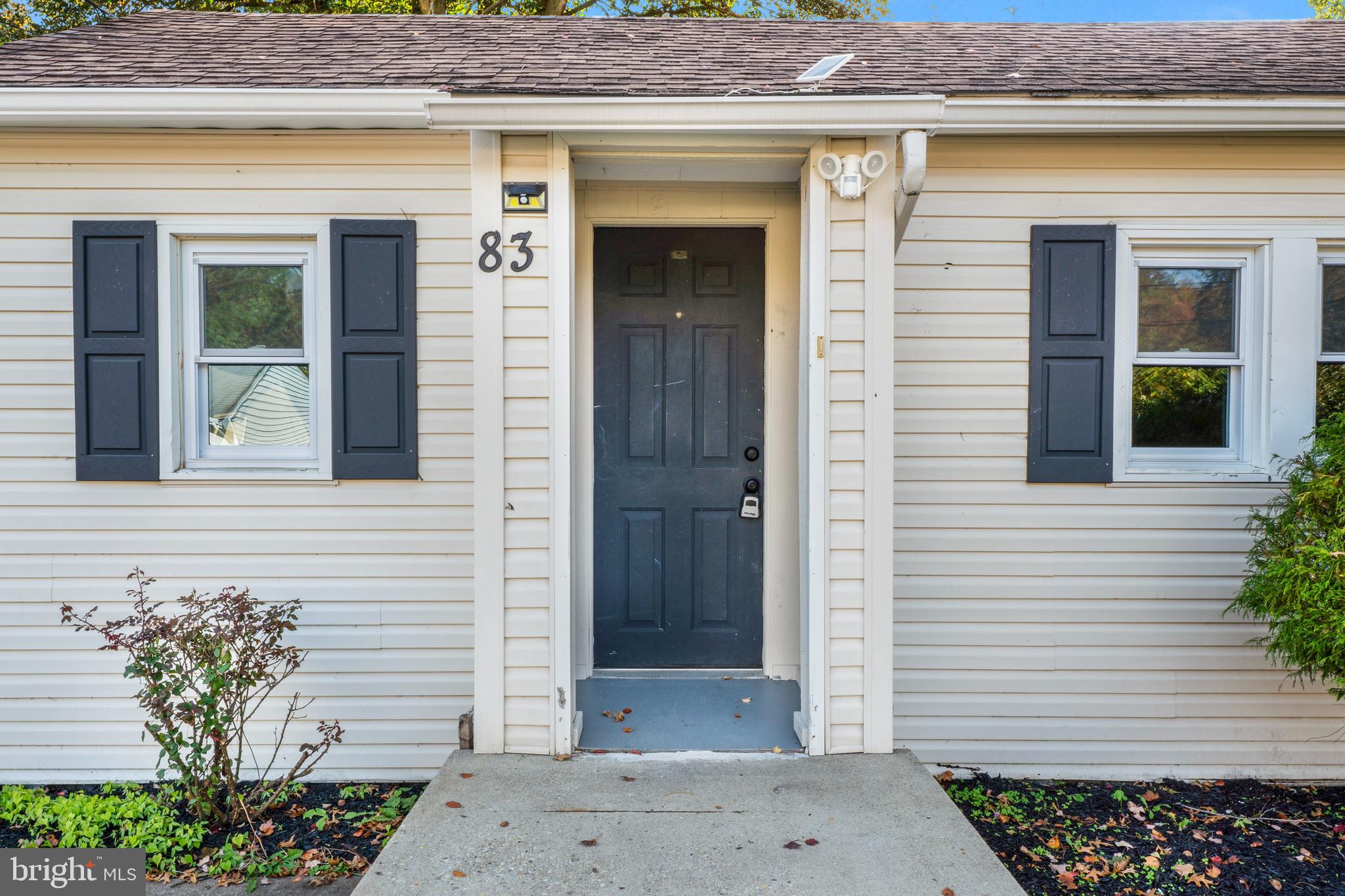 83 Rutgers Road Pennsville, NJ 08070 - Photo 4 of 23 a front view of a house with a shower
