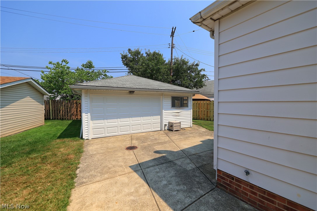 31679 Densmore Road Willowick, OH 44095 - Photo 20 of 24
