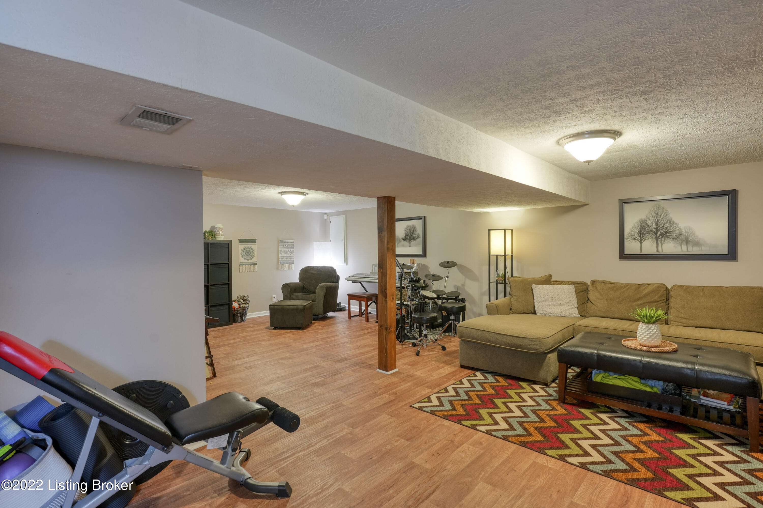 11 Denham Road Louisville, KY 40205 - Photo 39 of 52 047 - 20210915 708219