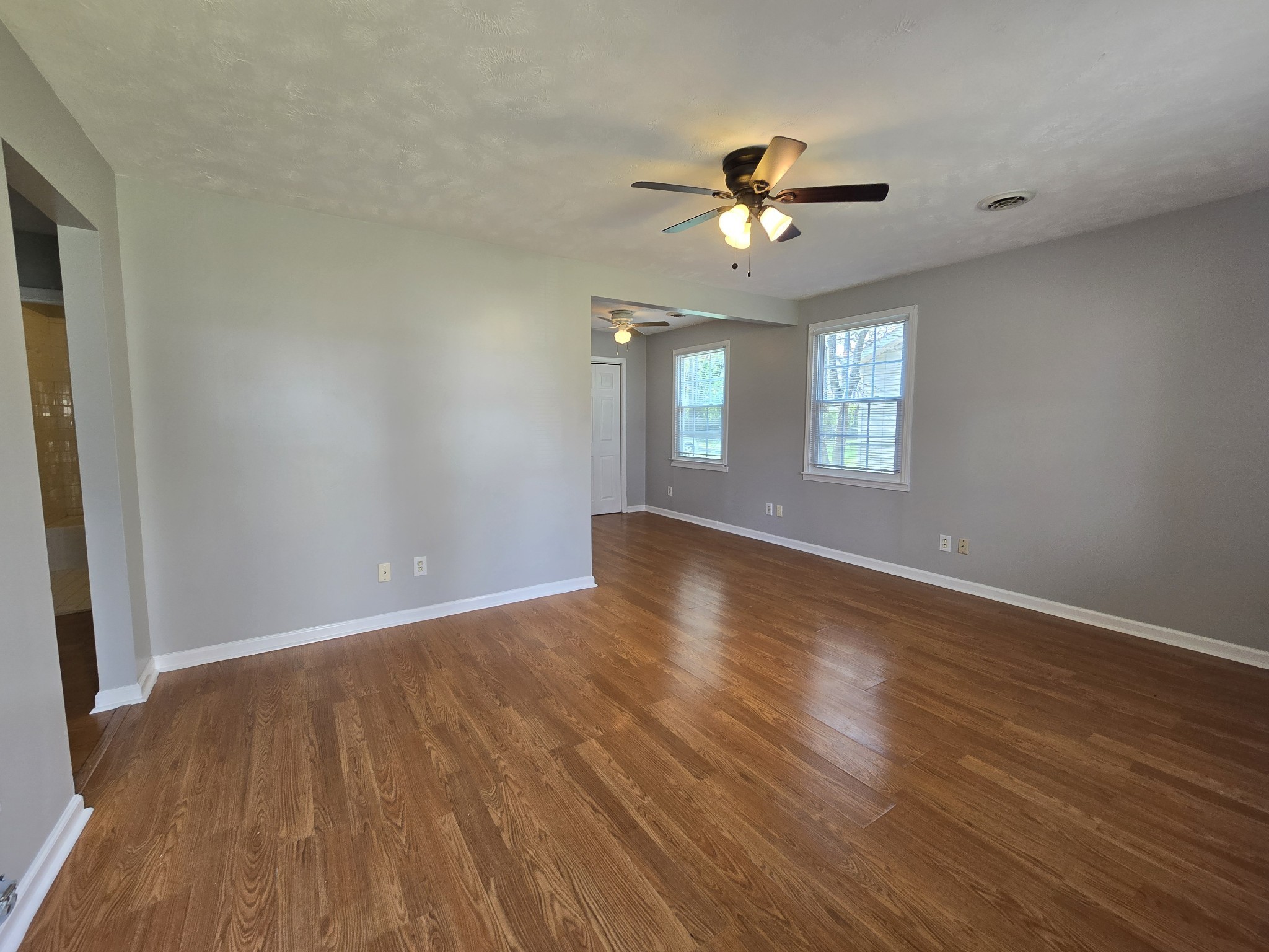 222 Burch Road Clarksville, TN 37042 - Photo 3 of 20