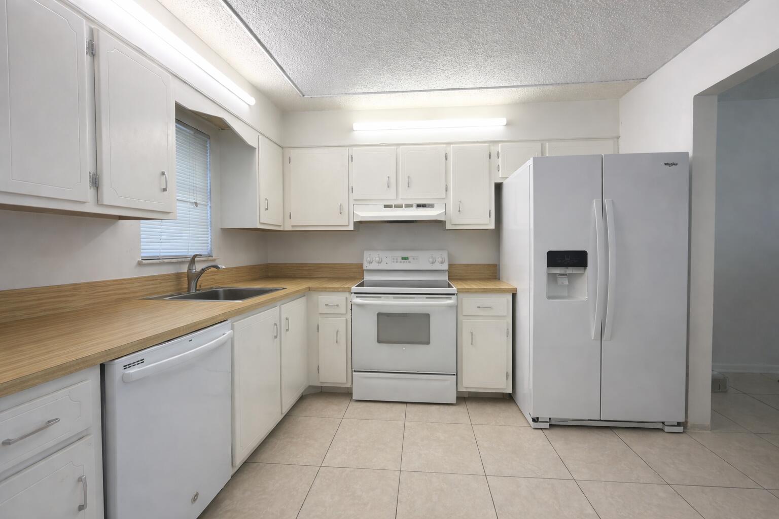 9440 Southwest 8th Street, Unit 208 Boca Raton, FL 33428 - Photo 25 of 31 A2982DA1-4300-4F41-A8C1-DDF353C954CC