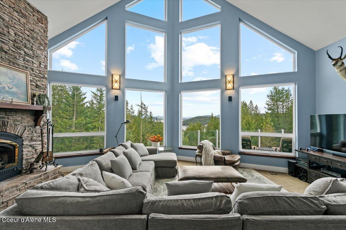 4177 East Eagles Mere Road Harrison, ID 83833 - Photo 18 of 100 17-Living Room