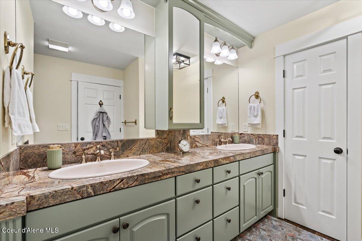 4177 East Eagles Mere Road Harrison, ID 83833 - Photo 41 of 100 39-Primary Bathroom