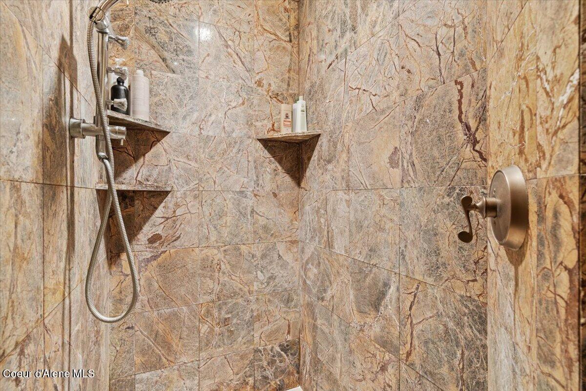 4177 East Eagles Mere Road Harrison, ID 83833 - Photo 42 of 100 40-Primary Bathroom