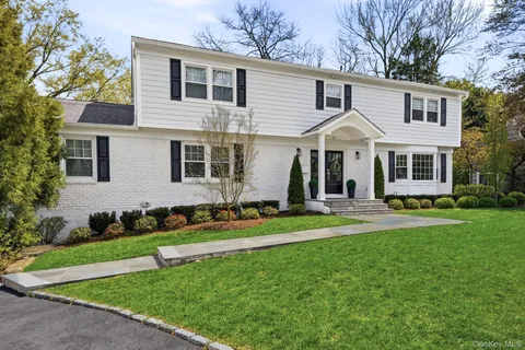 $2,595,000 | 12 Canterbury Road South, Harrison, NY 10528