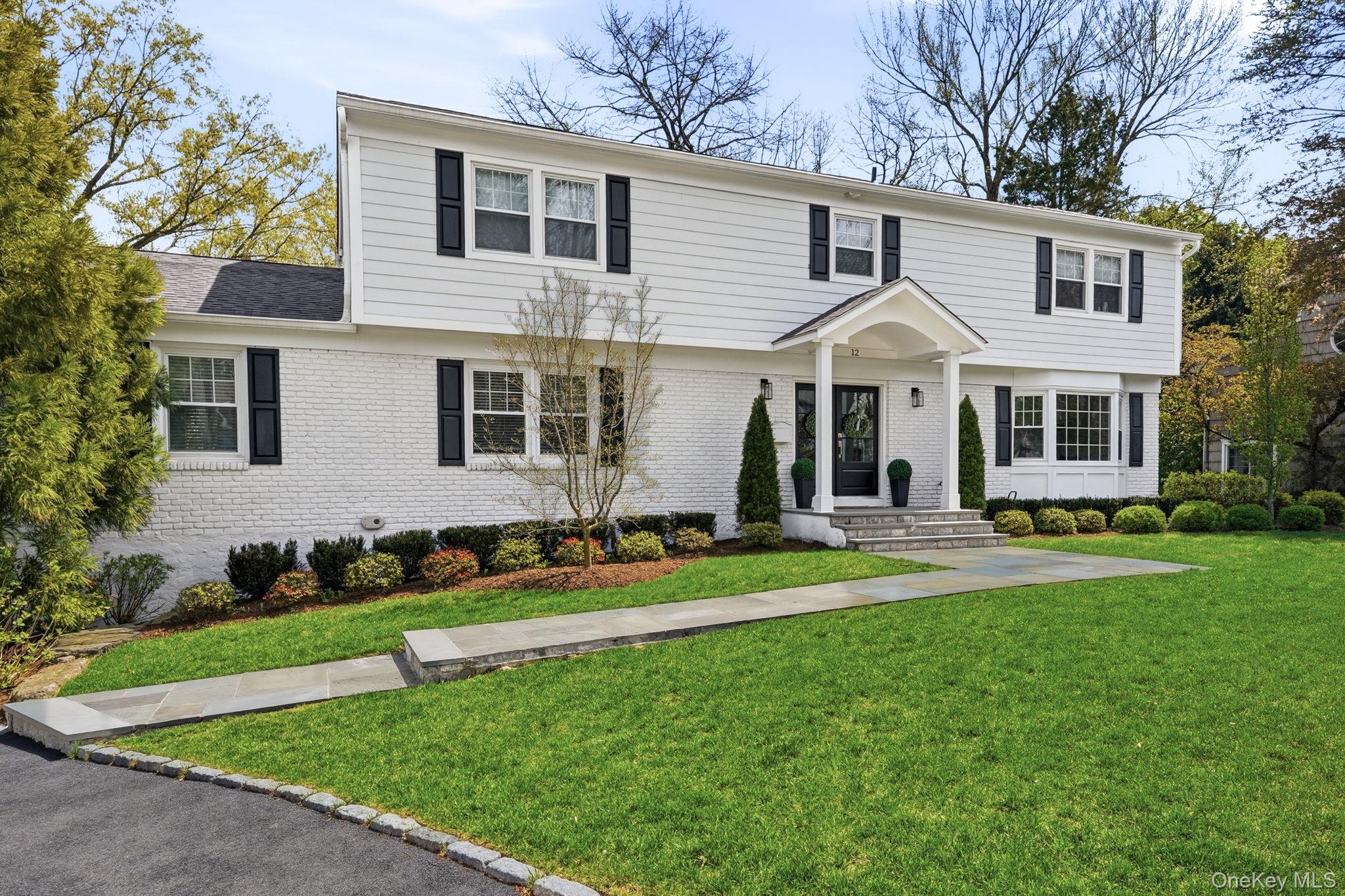 12 Canterbury Road South Harrison, NY 10528 - Photo 2 of 25