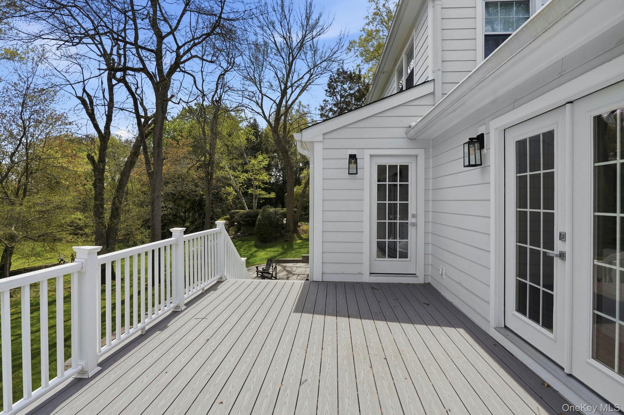 12 Canterbury Road South Harrison, NY 10528 - Photo 21 of 25