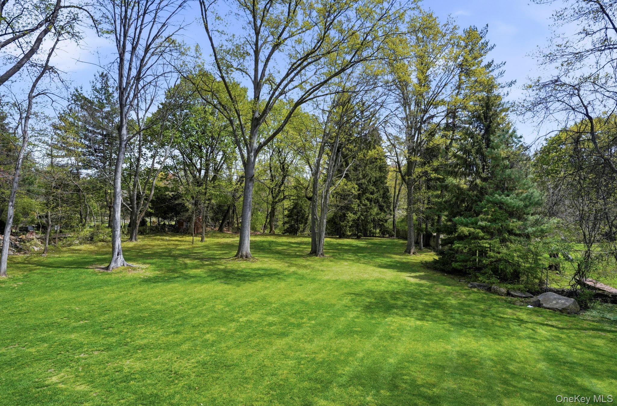 12 Canterbury Road South Harrison, NY 10528 - Photo 22 of 25