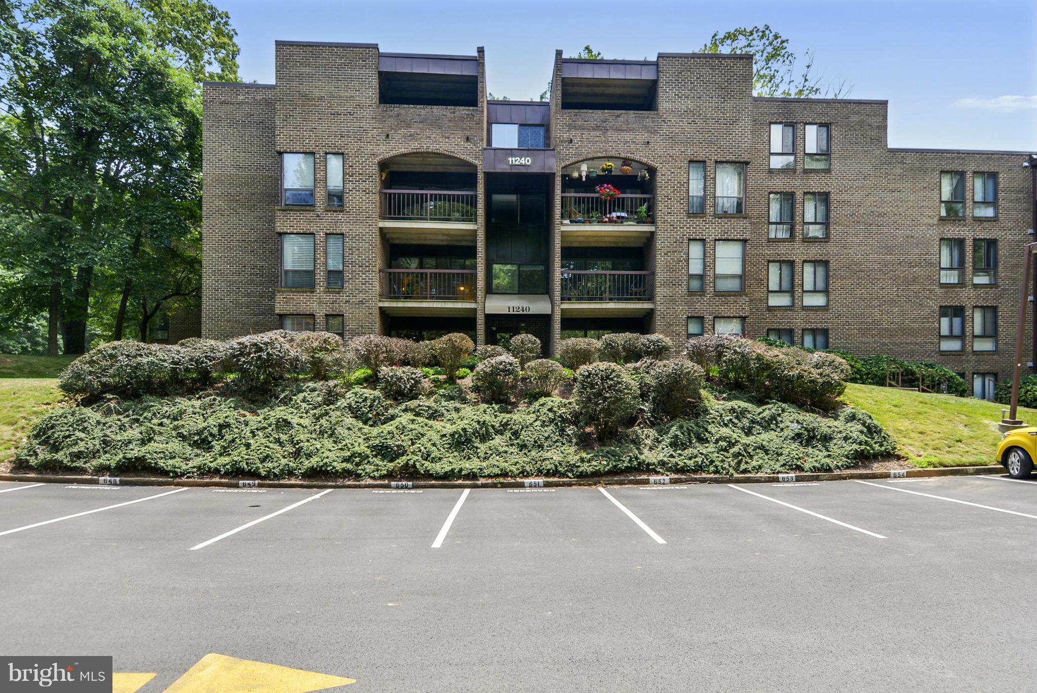 11240 Chestnut Grove Square, Unit 32 Reston, VA 20190 - Photo 1 of 28 Exterior (General)