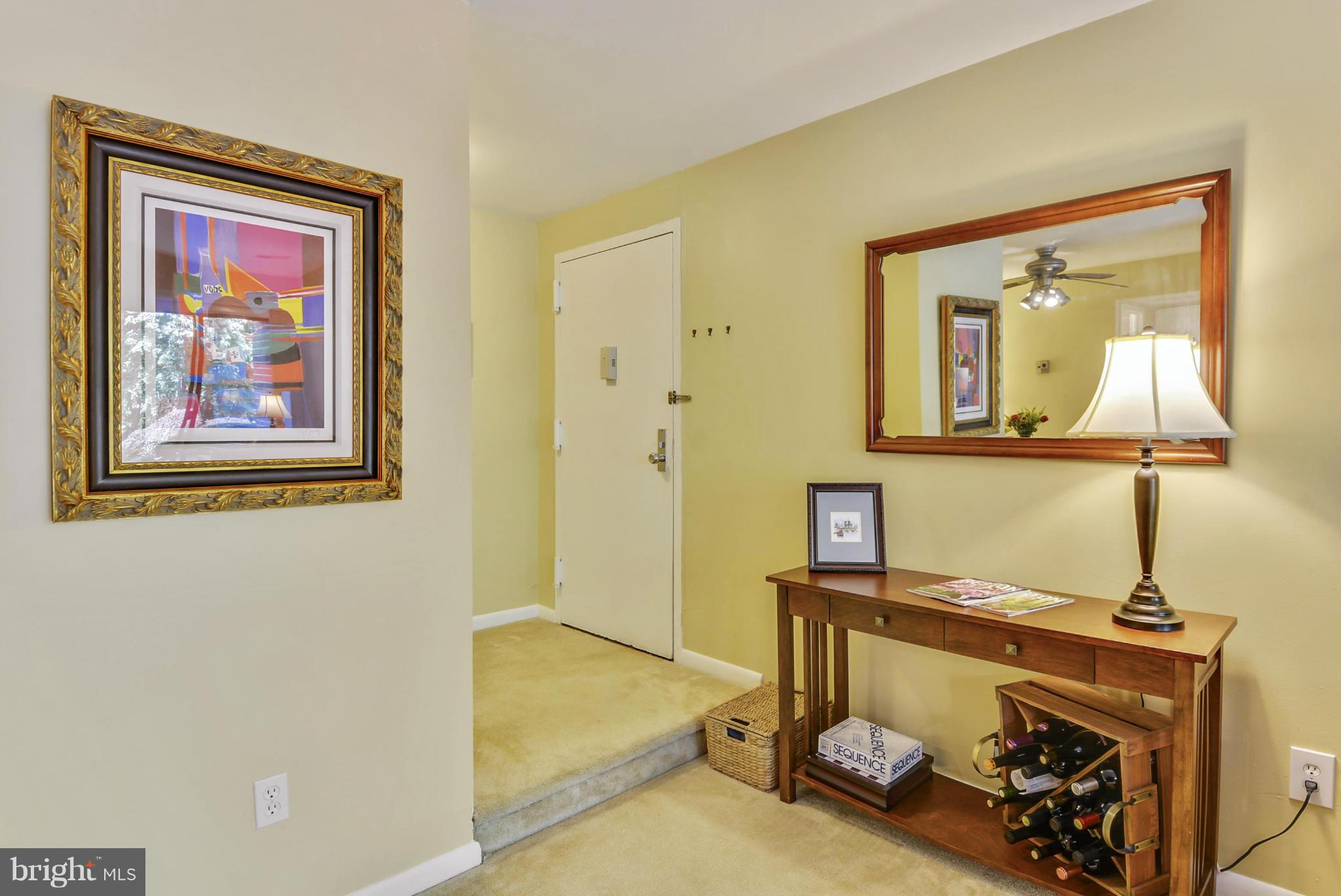 11240 Chestnut Grove Square, Unit 32 Reston, VA 20190 - Photo 4 of 28 Interior (General)