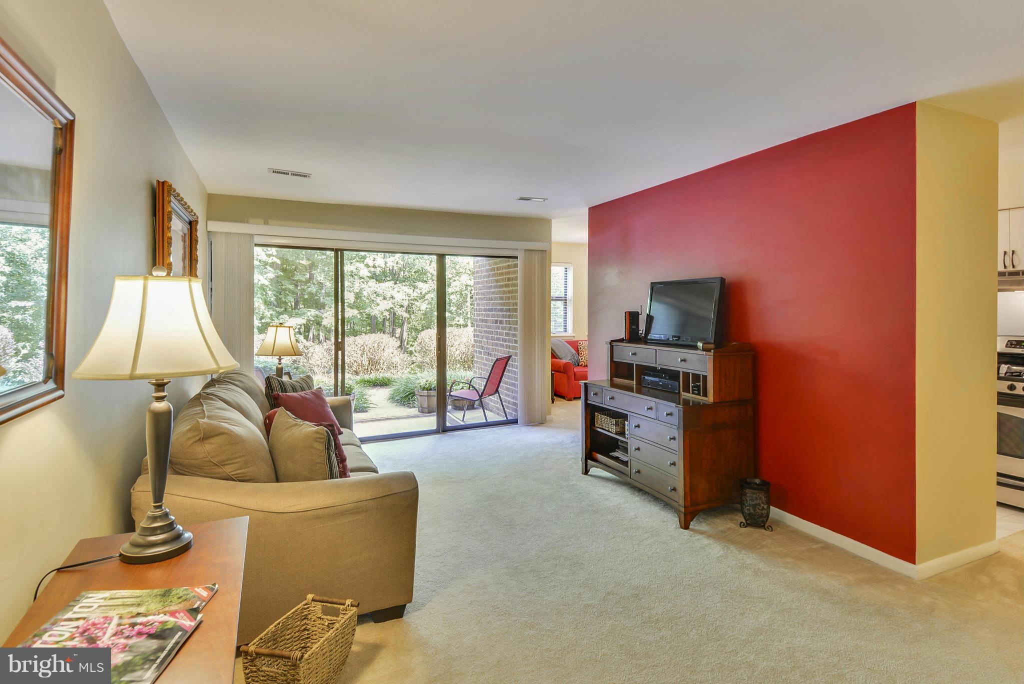 11240 Chestnut Grove Square, Unit 32 Reston, VA 20190 - Photo 7 of 28 Living Room