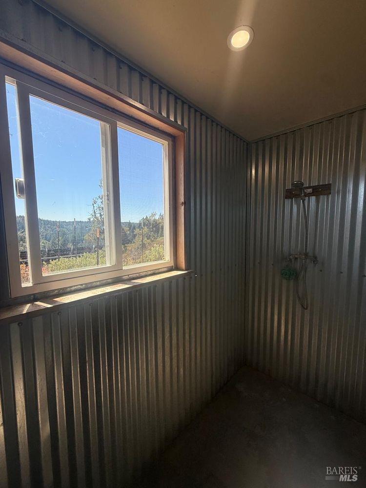 19450 Tomki Road Willits, CA 95490 - Photo 20 of 37 a view of hallway with windows