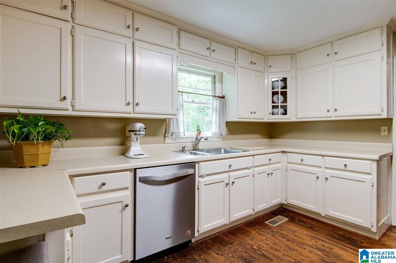 644 Ridge Top Circle Birmingham, AL 35206 - Photo 15 of 38