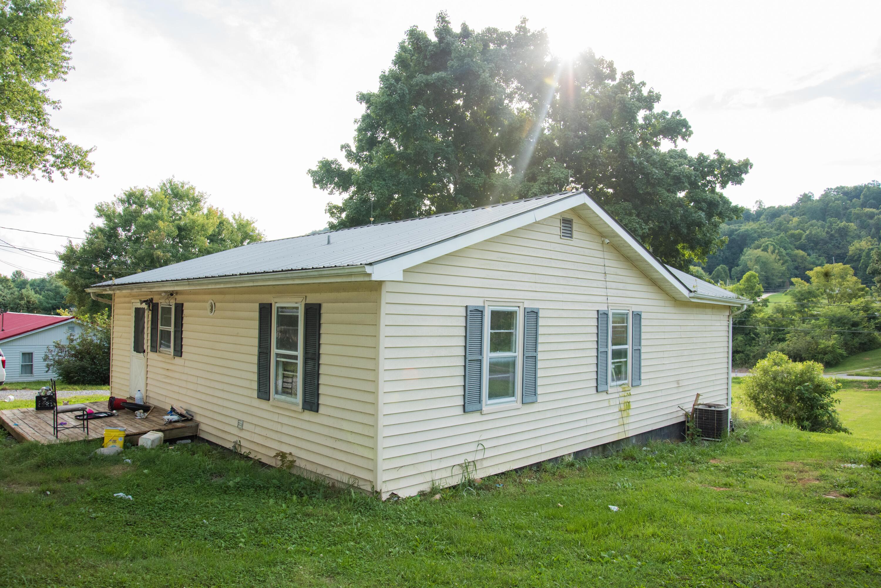 5520 Old Stage Road Chuckey, TN 37641 - Photo 8 of 23 DSC_9367