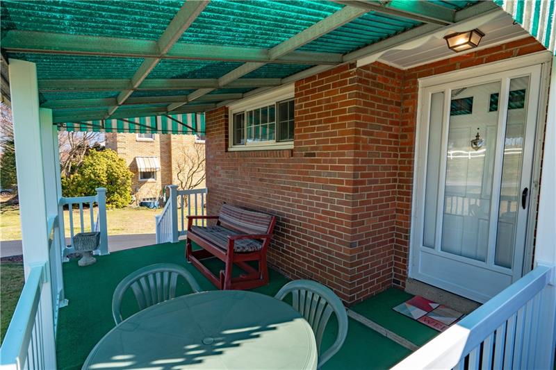 626 Perrymont Road Pittsburgh, PA 15237 - Photo 3 of 20 Gallery Image 3