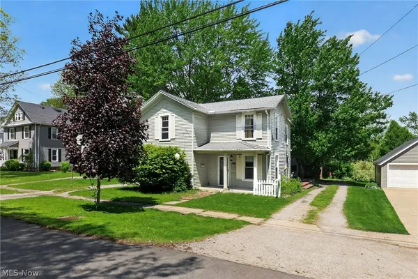 $199,000 | 104 Court Street, Canfield, OH 44406