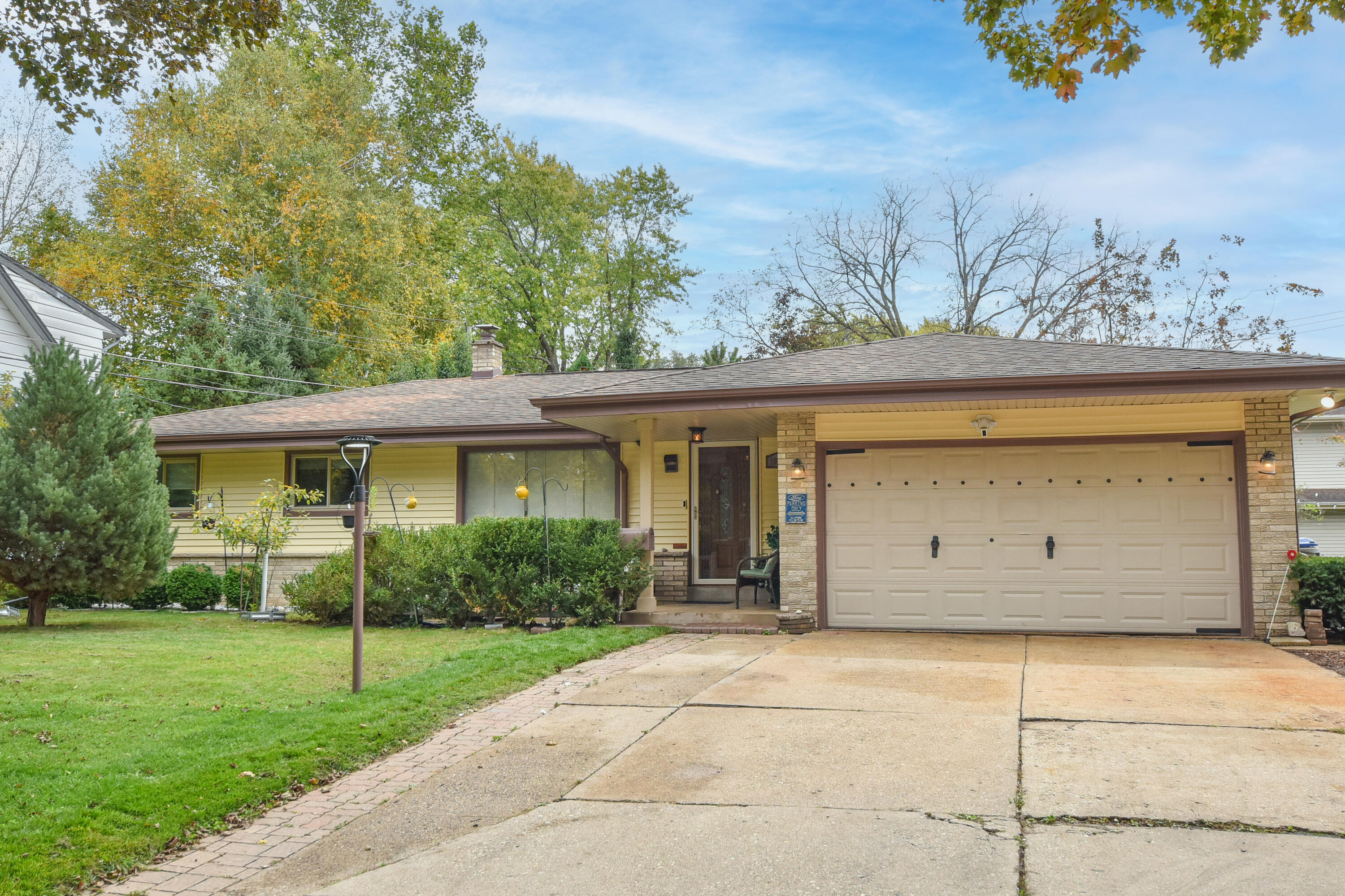 10723 West Rohr Avenue Milwaukee, WI 53225 - Photo 32 of 32 Front Exterior View
