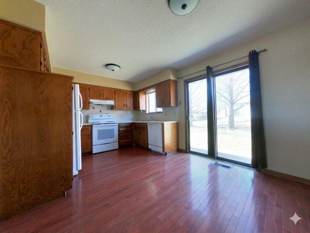 304 North Rice Street Raymore, MO 64083 - Photo 10 of 14
