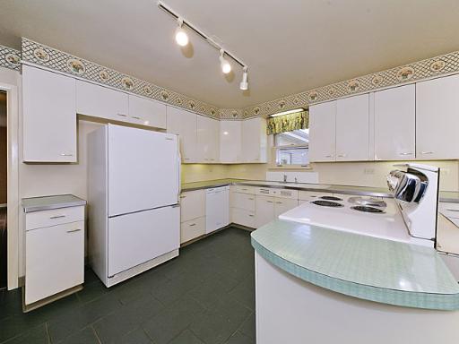 1985 Valley View Road Northfield, IL 60093 - Photo 6 of 16