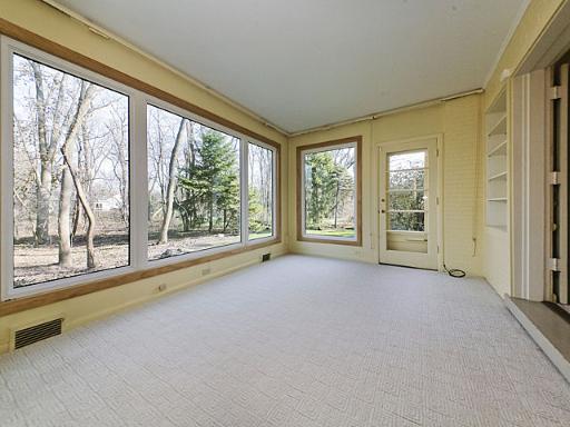 1985 Valley View Road Northfield, IL 60093 - Photo 7 of 16