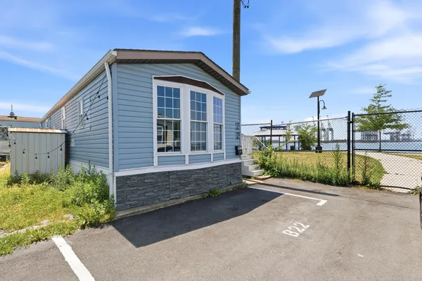 $169,000 | 190 West 24th Street, Unit B22, Bayonne, NJ 07002